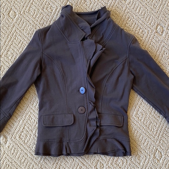 Ruffled Collar lapel jacket - Picture 2 of 3